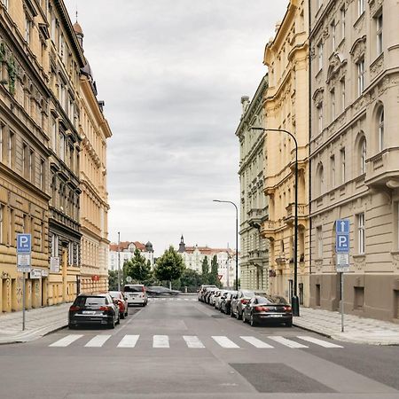 Comfortable And Cosy Apt A Few Steps From Dancing House And Naplavka Dance Prag Exterior foto