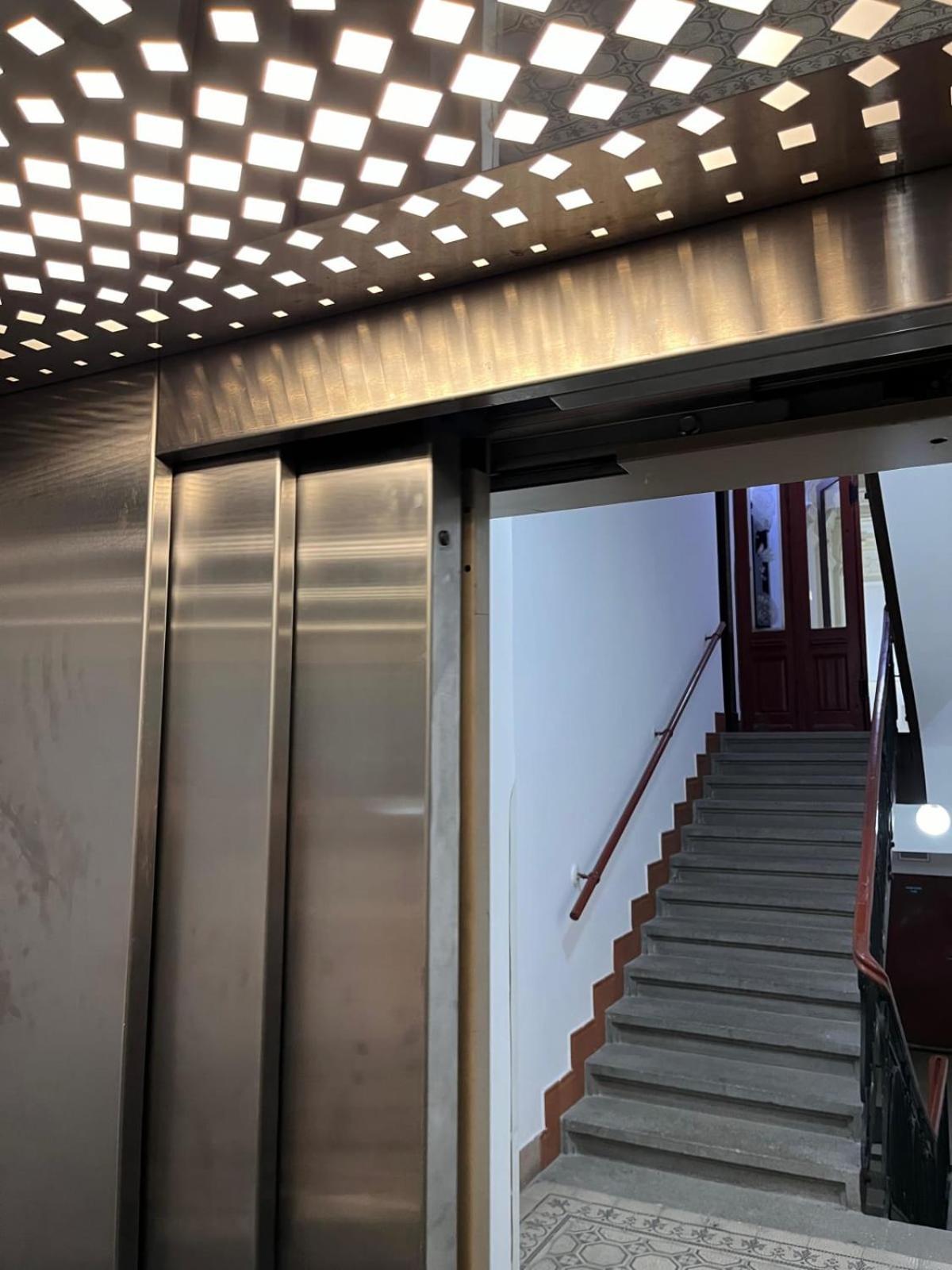 Comfortable And Cosy Apt A Few Steps From Dancing House And Naplavka Dance Prag Exterior foto