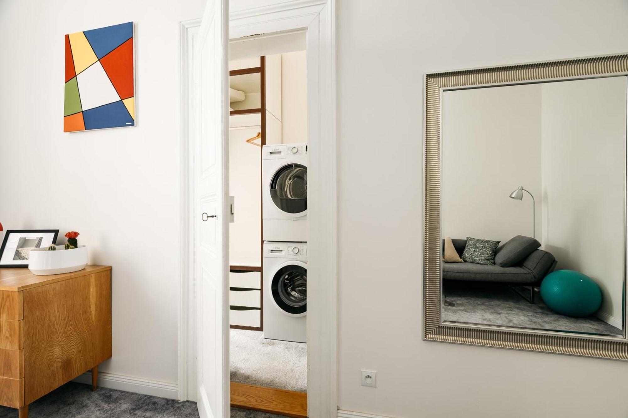 Comfortable And Cosy Apt A Few Steps From Dancing House And Naplavka Dance Prag Exterior foto