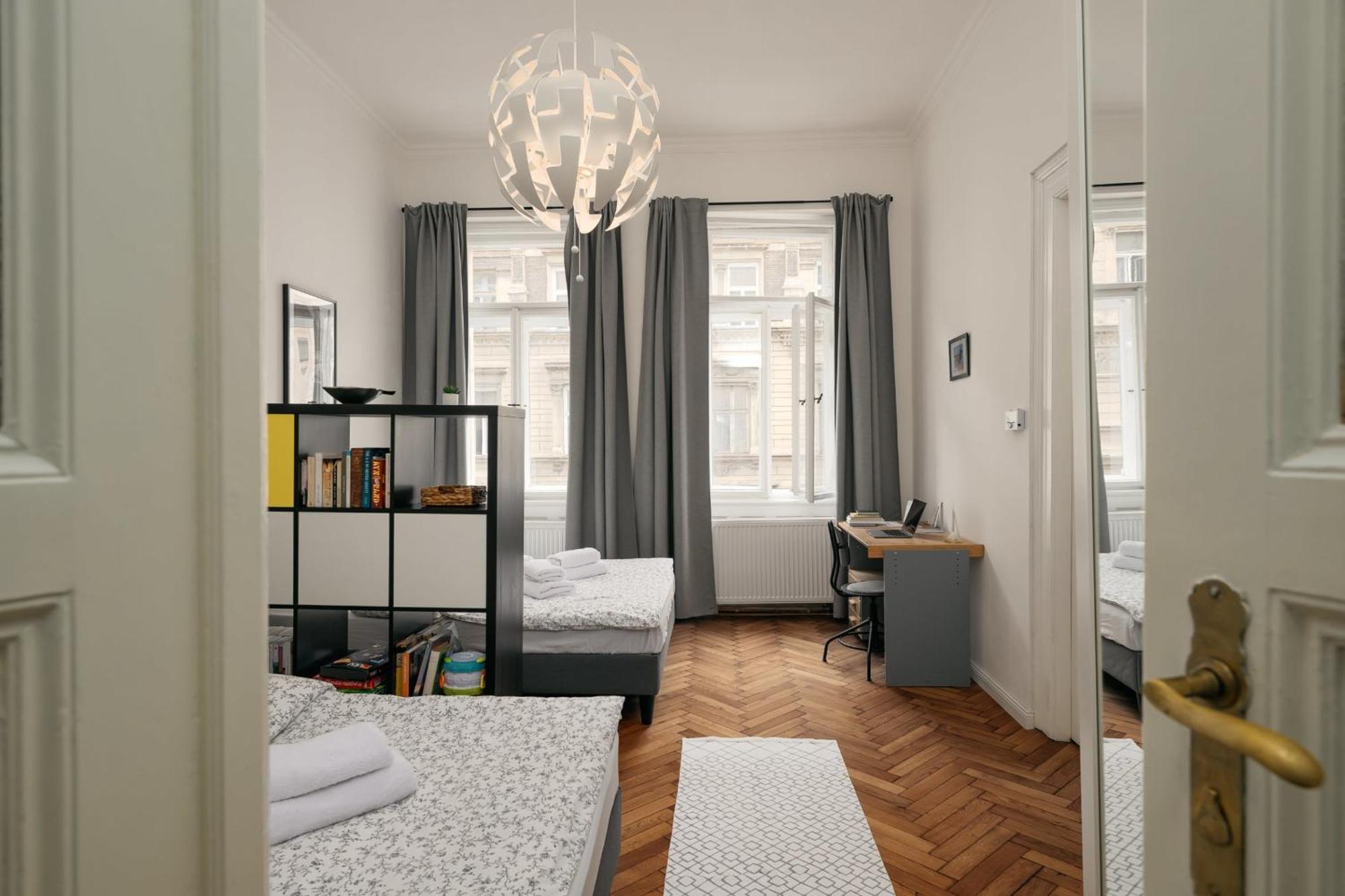 Comfortable And Cosy Apt A Few Steps From Dancing House And Naplavka Dance Prag Exterior foto
