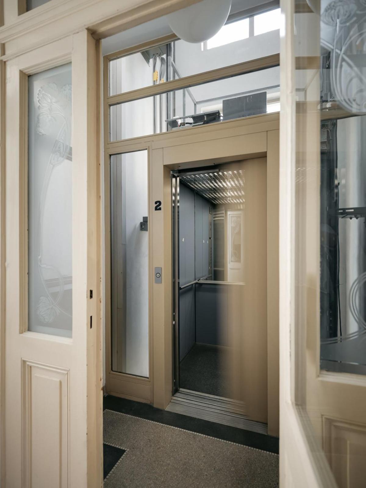Comfortable And Cosy Apt A Few Steps From Dancing House And Naplavka Dance Prag Exterior foto
